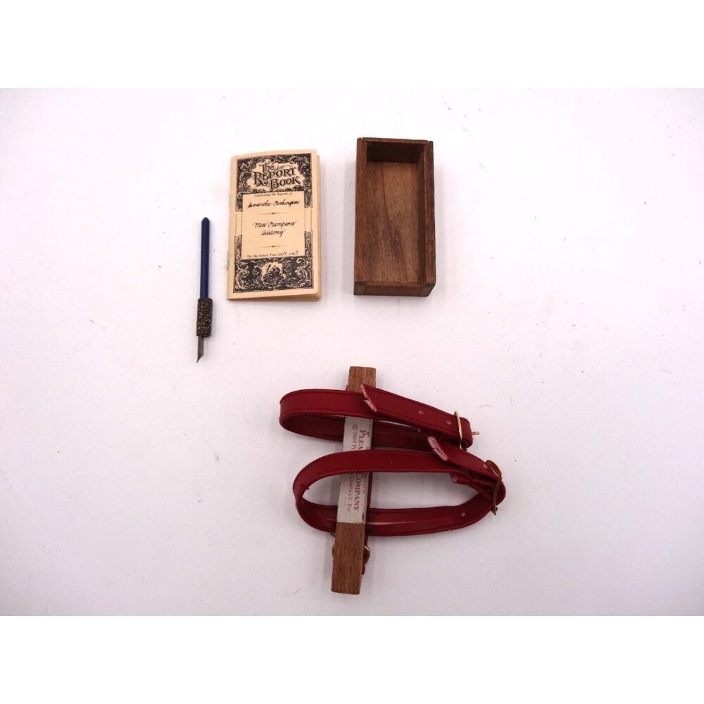 American Girl|‎ Samantha Learns a Lesson School Book Strap Carrier Pencil Box Re